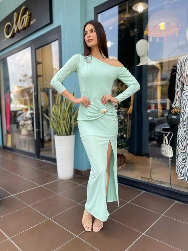 MOI - Ropa y Accesorios