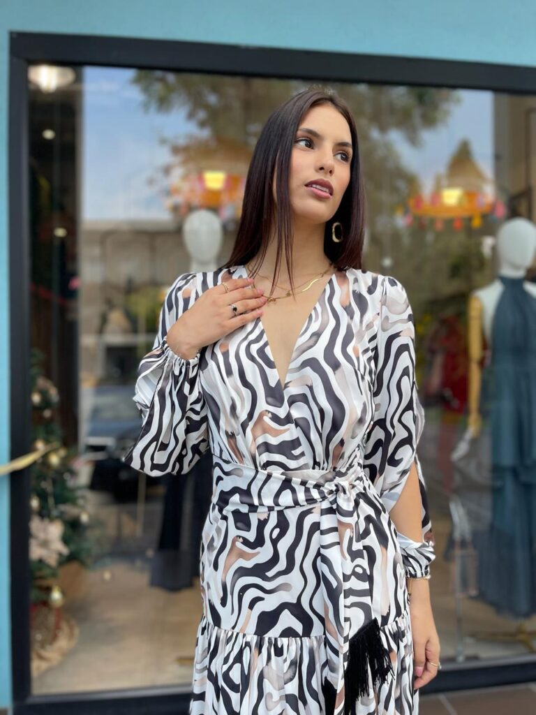 MOI - Ropa y Accesorios